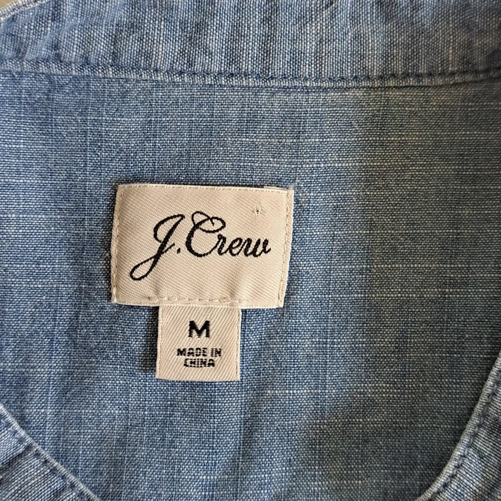 J.Crew Womens Classic Chambray Blue Denim ‎ Pleated Button Front Tunic Shirt S-M